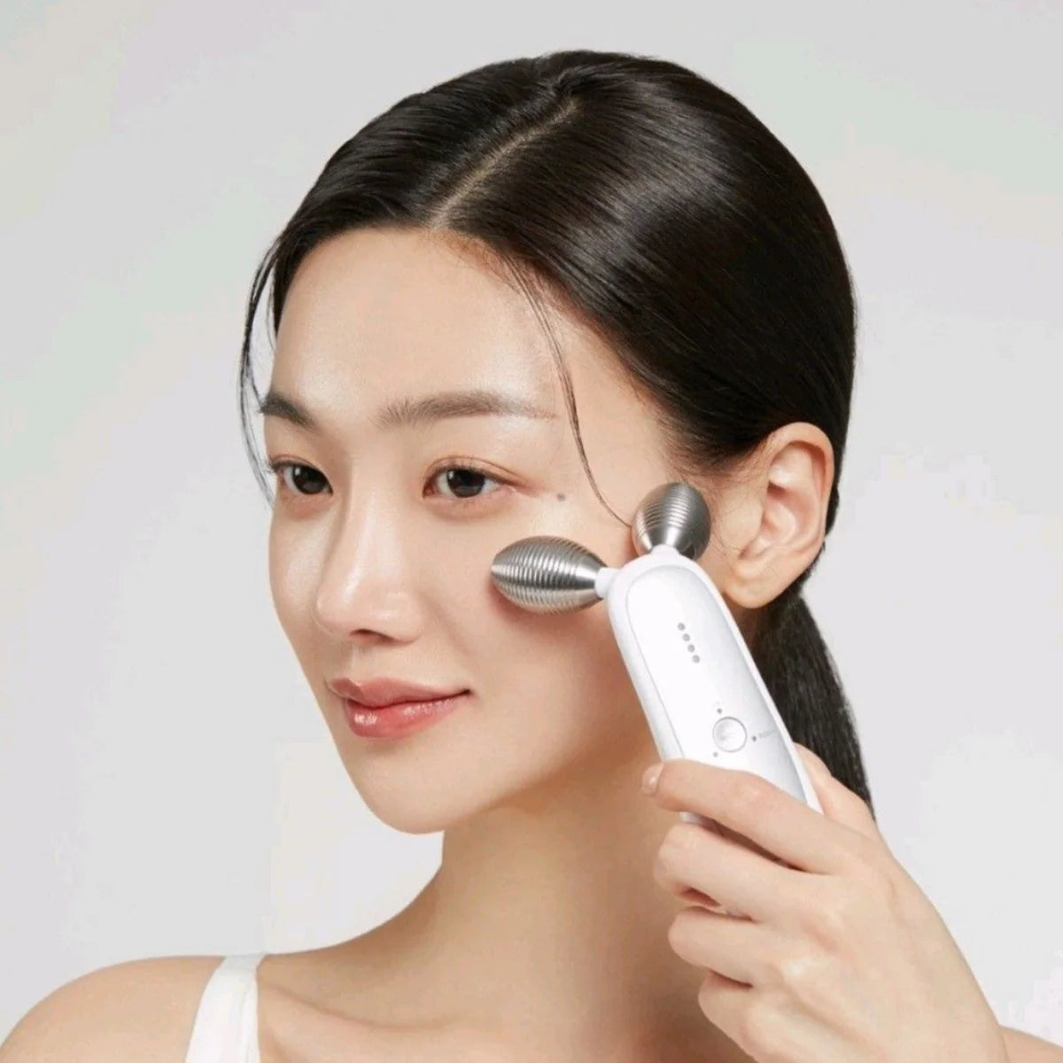 Medicube Age-R Derma EMS Shot