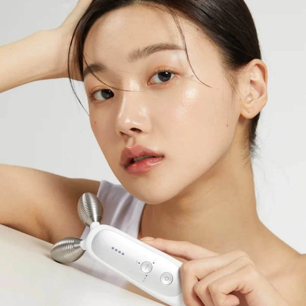 Medicube Age-R Derma EMS Shot