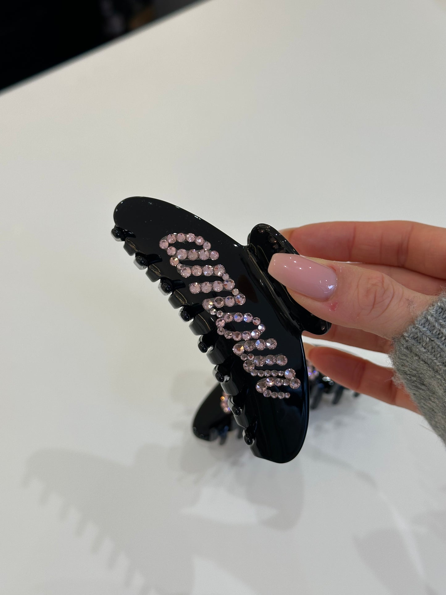 AMOUR Limited Edition Hair Clip