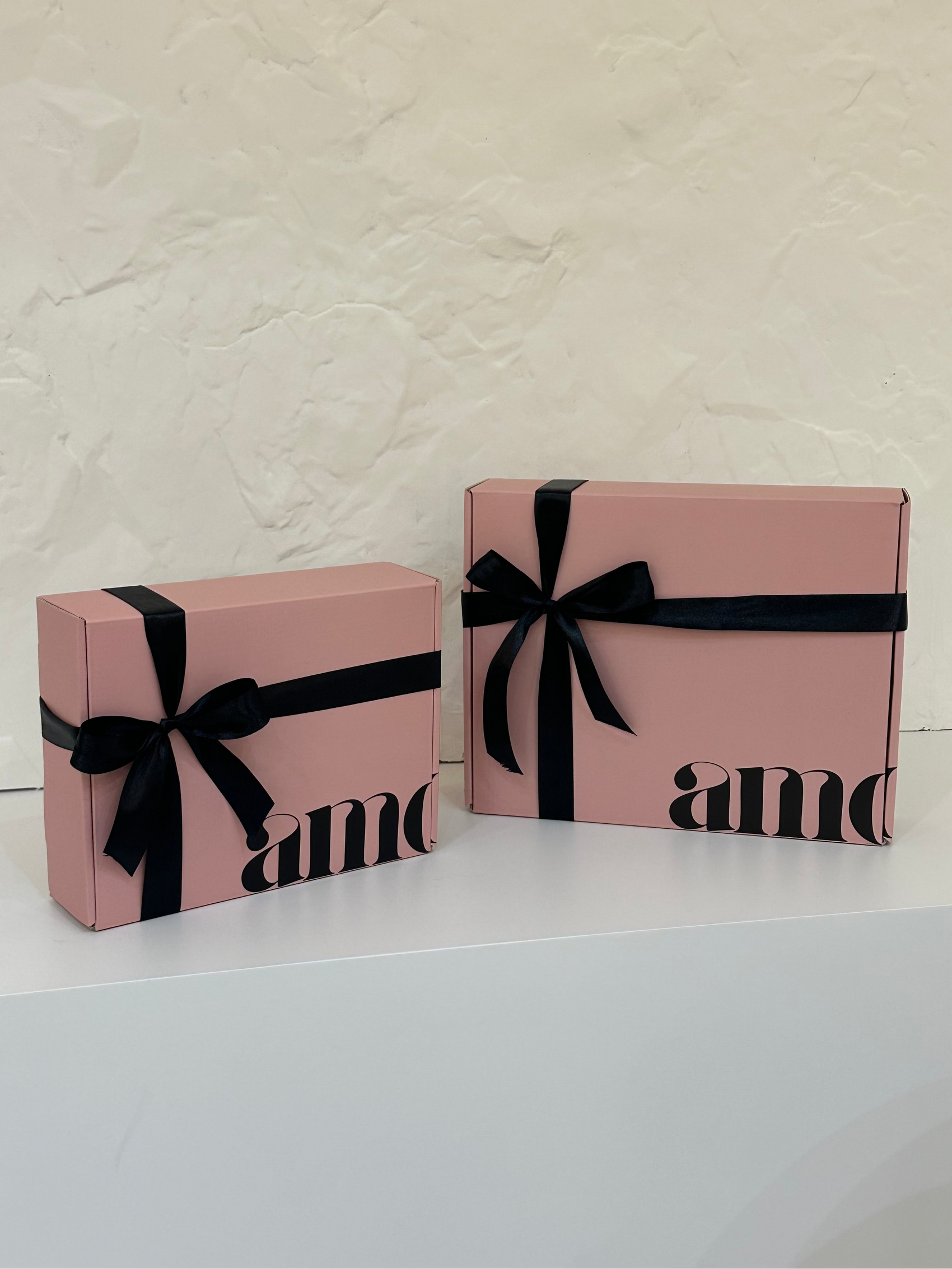AMOUR Gift Wrapping