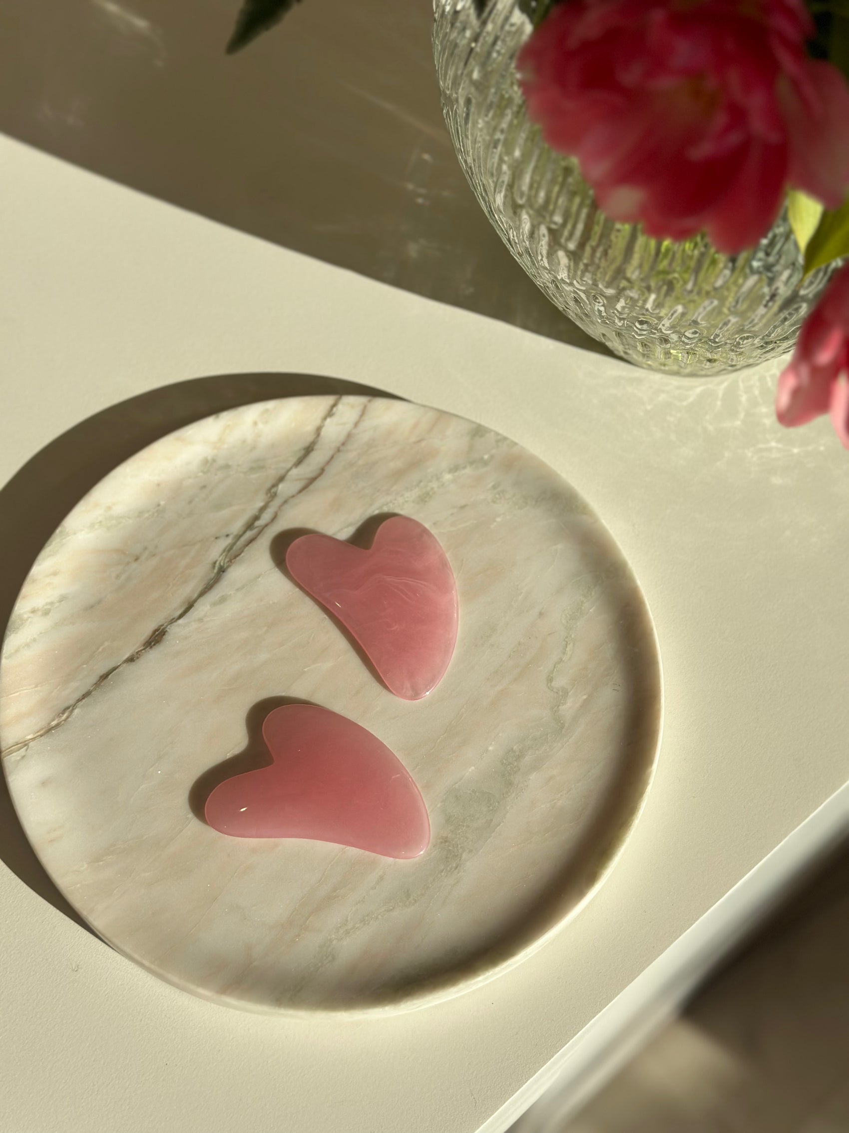 AMOUR Pink Gua Sha