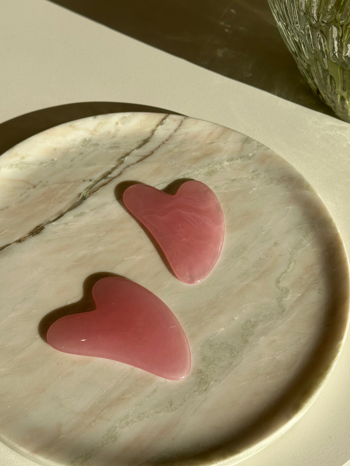 AMOUR Pink Gua Sha