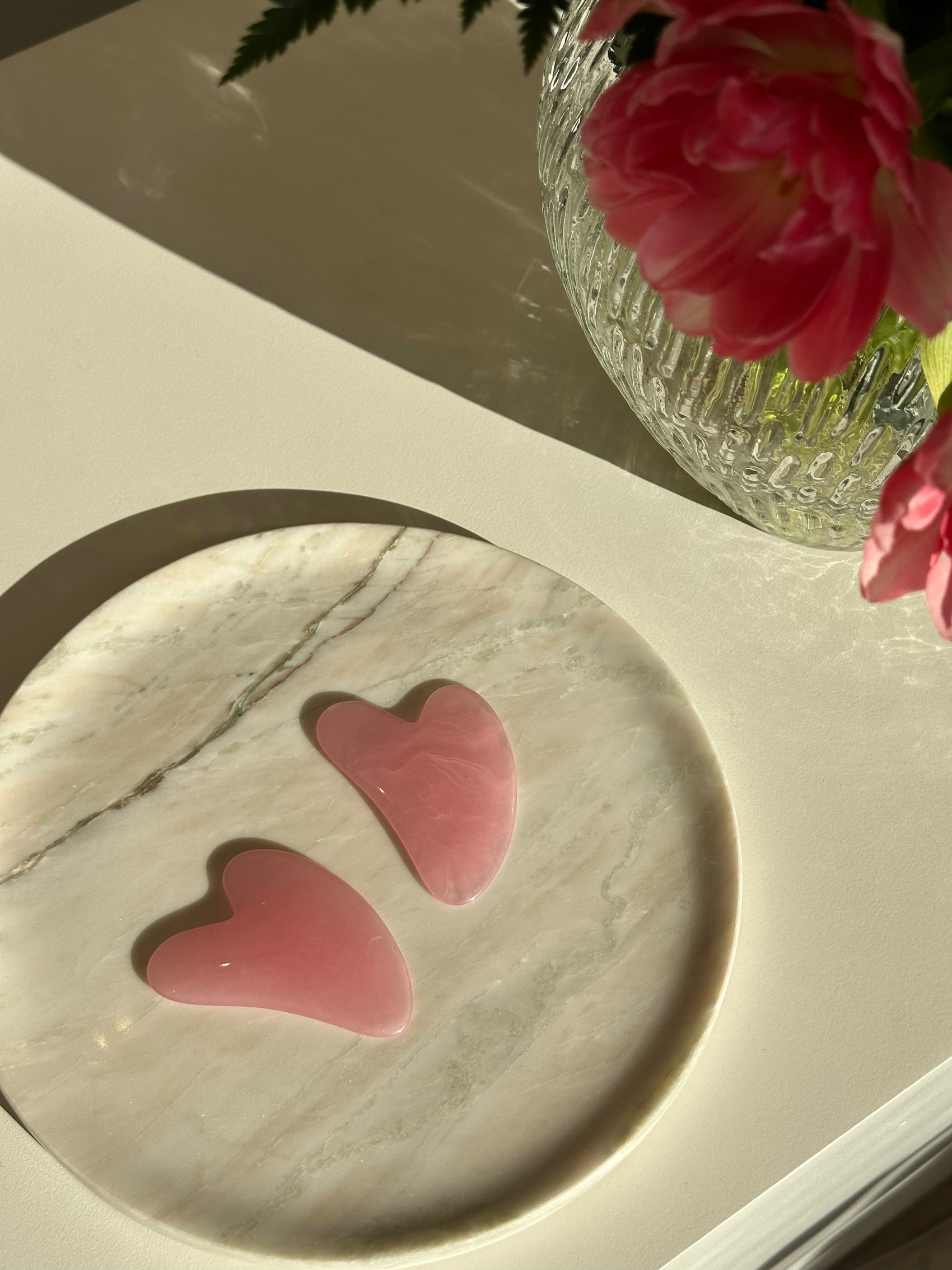 AMOUR Pink Gua Sha