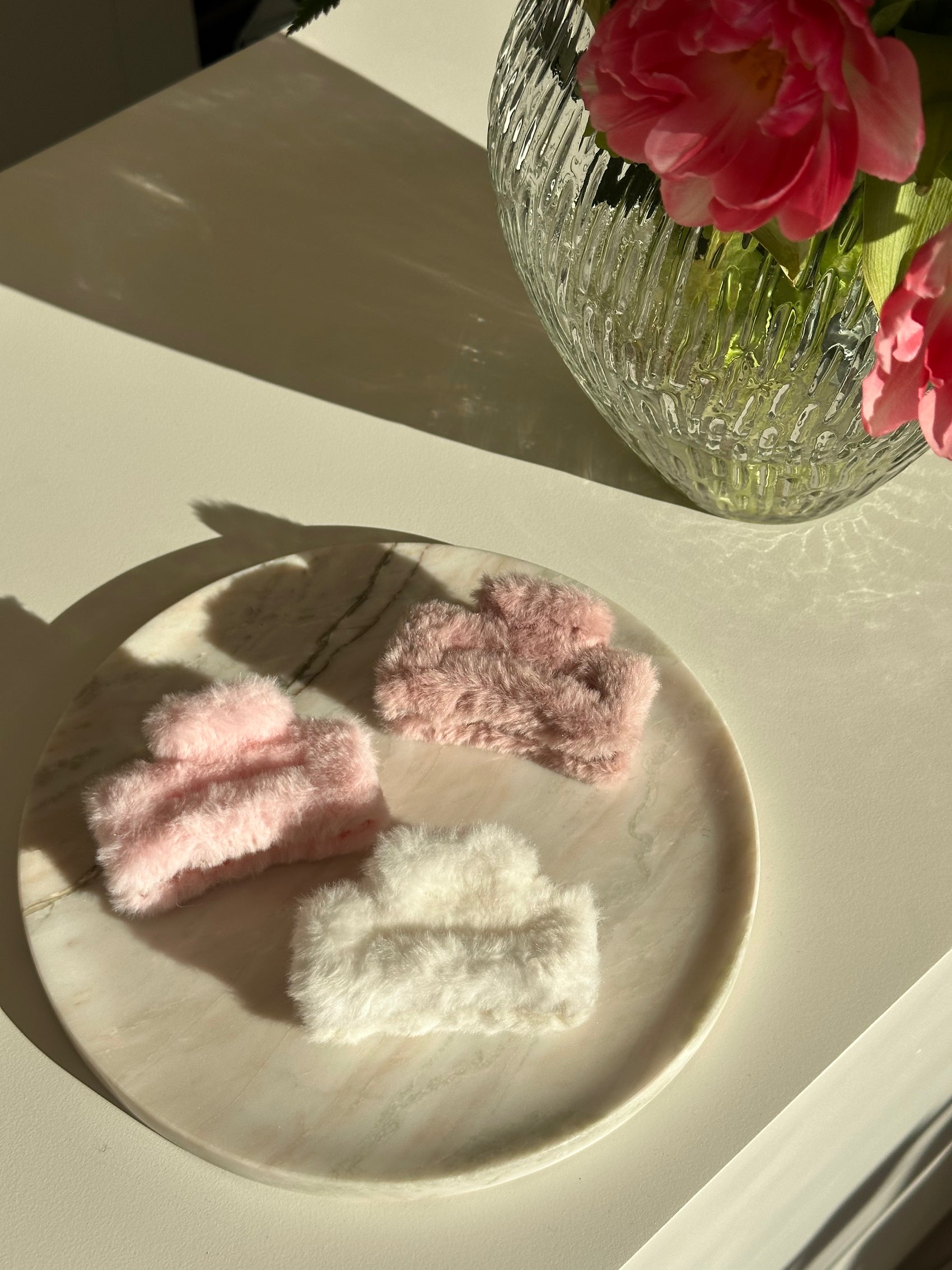 AMOUR Fluffy Bunny Hair Clip