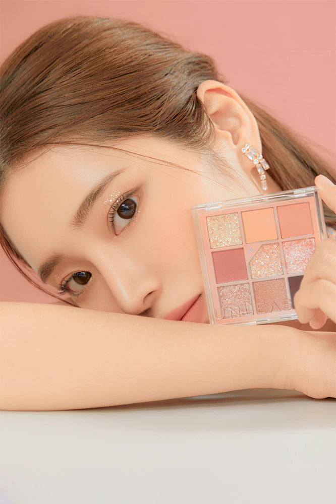 UNLEASHIA Glitterpedia Eye Palette